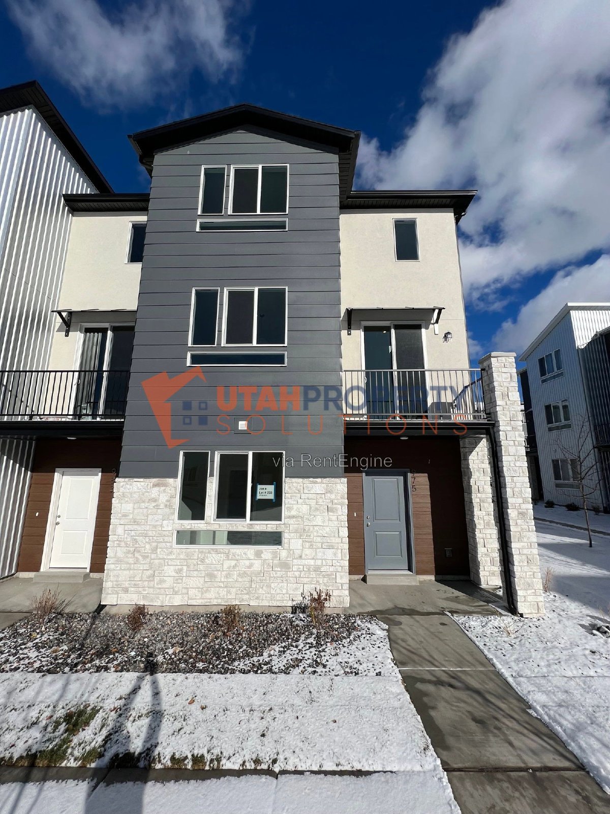Pet Friendly End Unit Townhome in Rockwell Ranch! property image