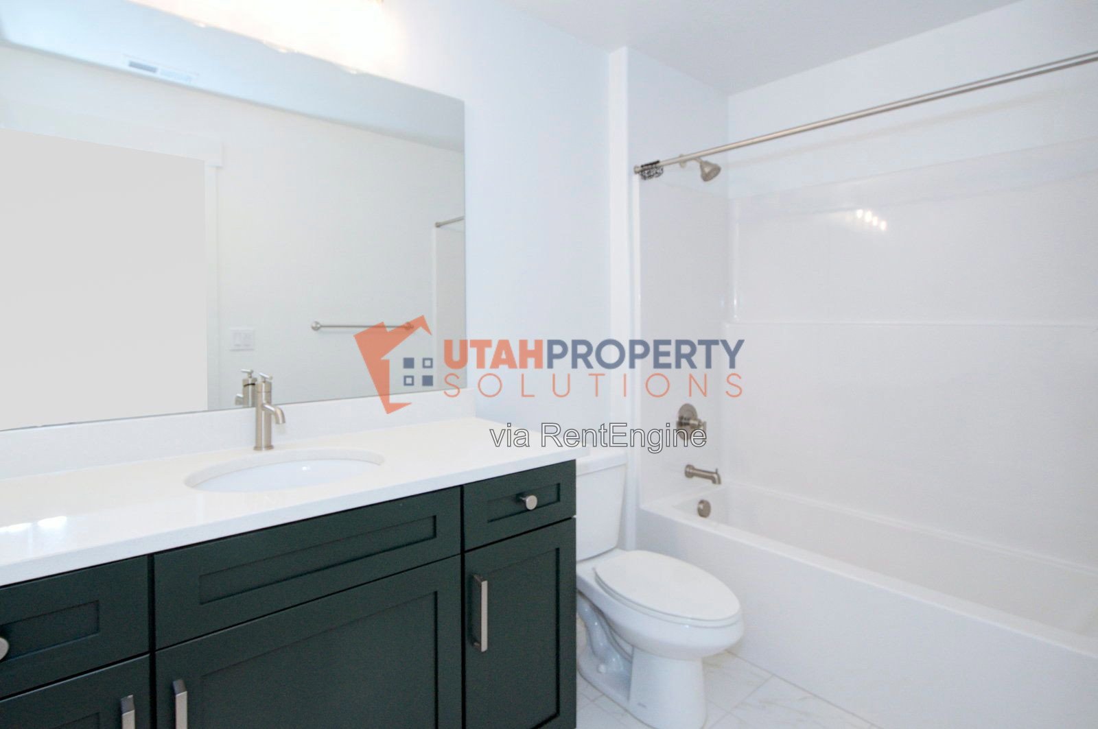 Beautiful Pet Friendly Home in Saratoga Springs! property image