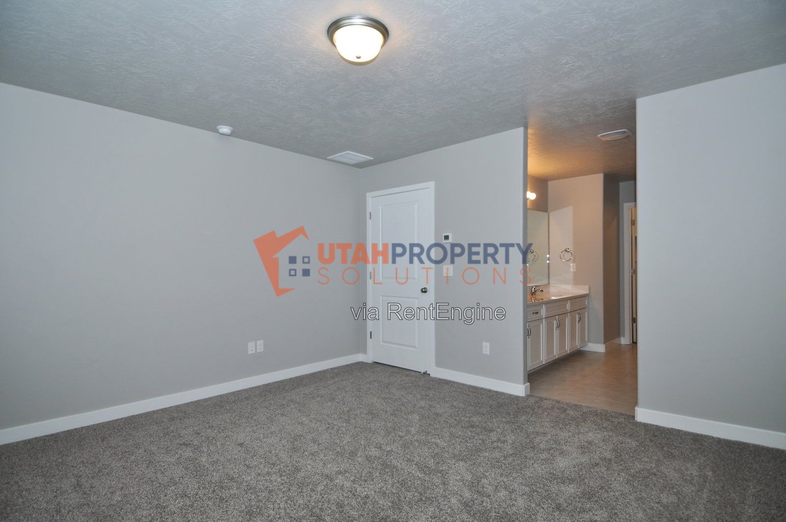 Gorgeous Pet friendly Townhome in Bluffdale! property image