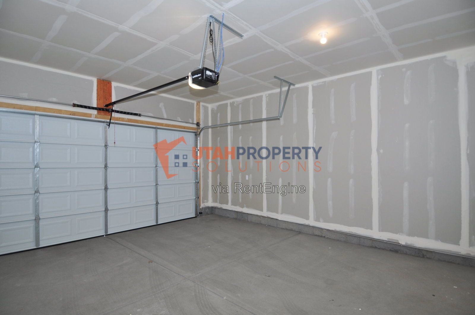 Gorgeous Pet friendly Townhome in Bluffdale! property image