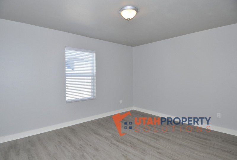 Pet Friendly Herriman Townhome Off the Corridor! property image