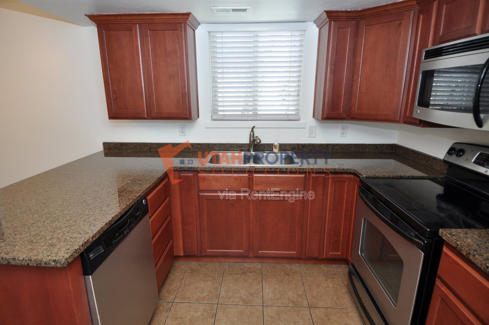 Beautiful Salt Lake Condo for Rent! property image