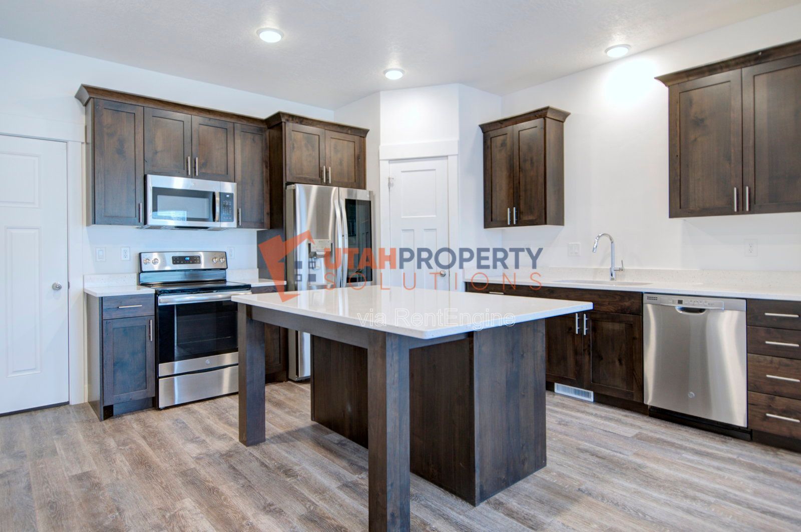Pet Friendly Townhome In Eagle Mountain! property image