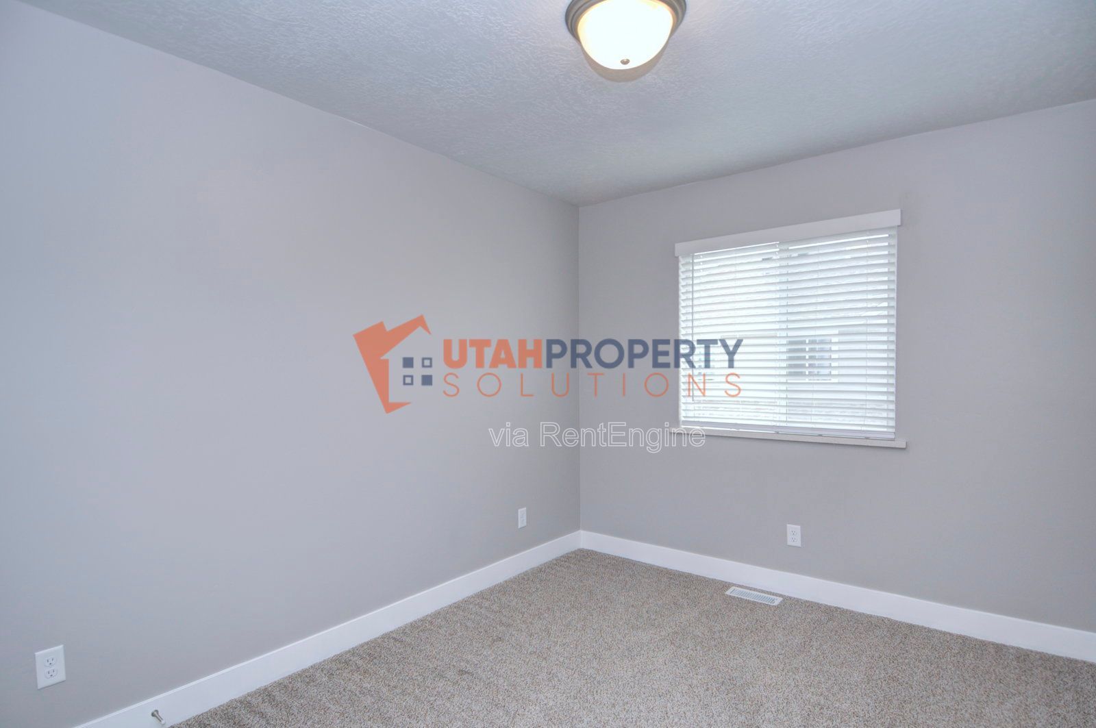 Pet Friendly Townhome In Eagle Mountain! property image