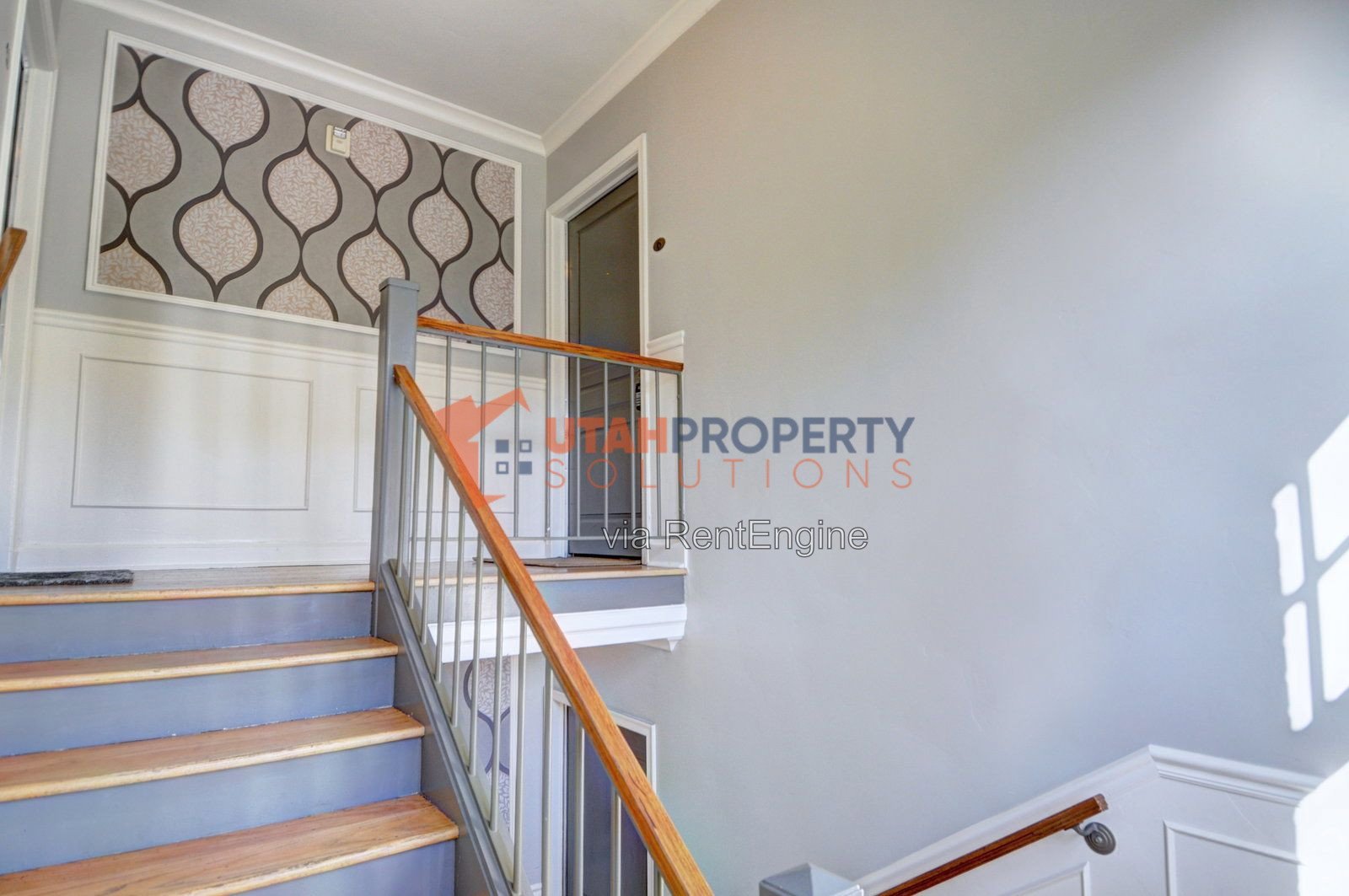 Gorgeous 2 Bed In Avenues - Parking Included! property image