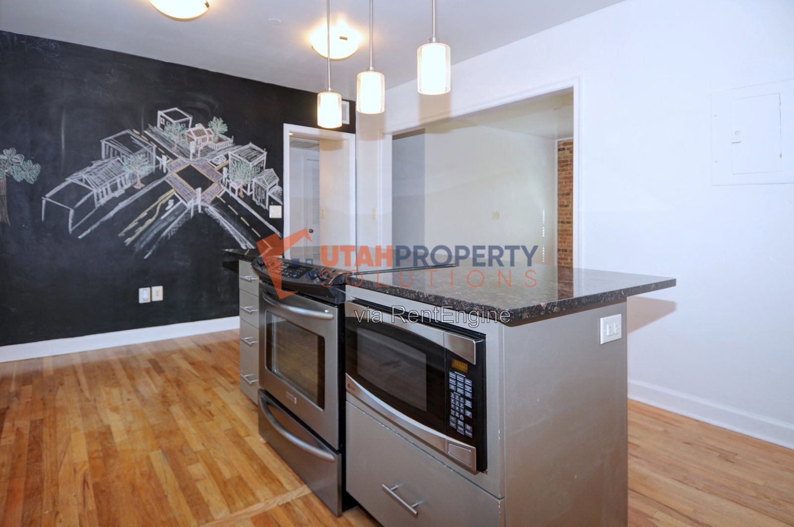 Gorgeous 2 Bed In Avenues - Parking Included! property image