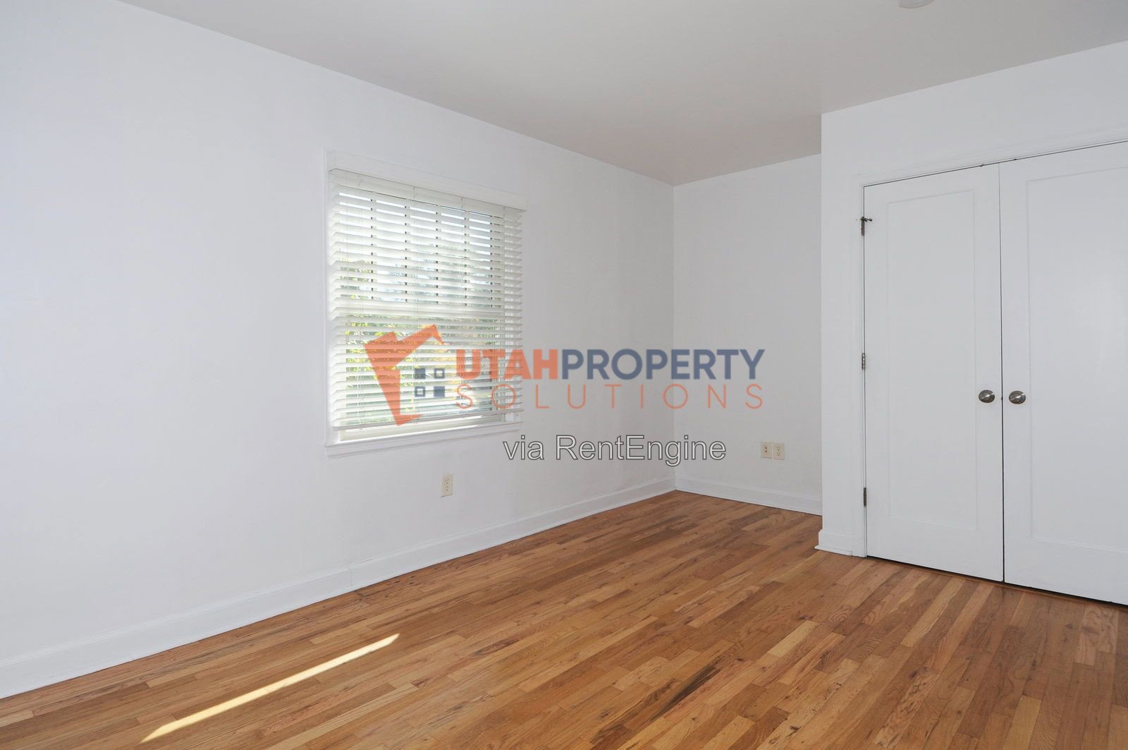 Gorgeous 2 Bed In Avenues - Parking Included! property image