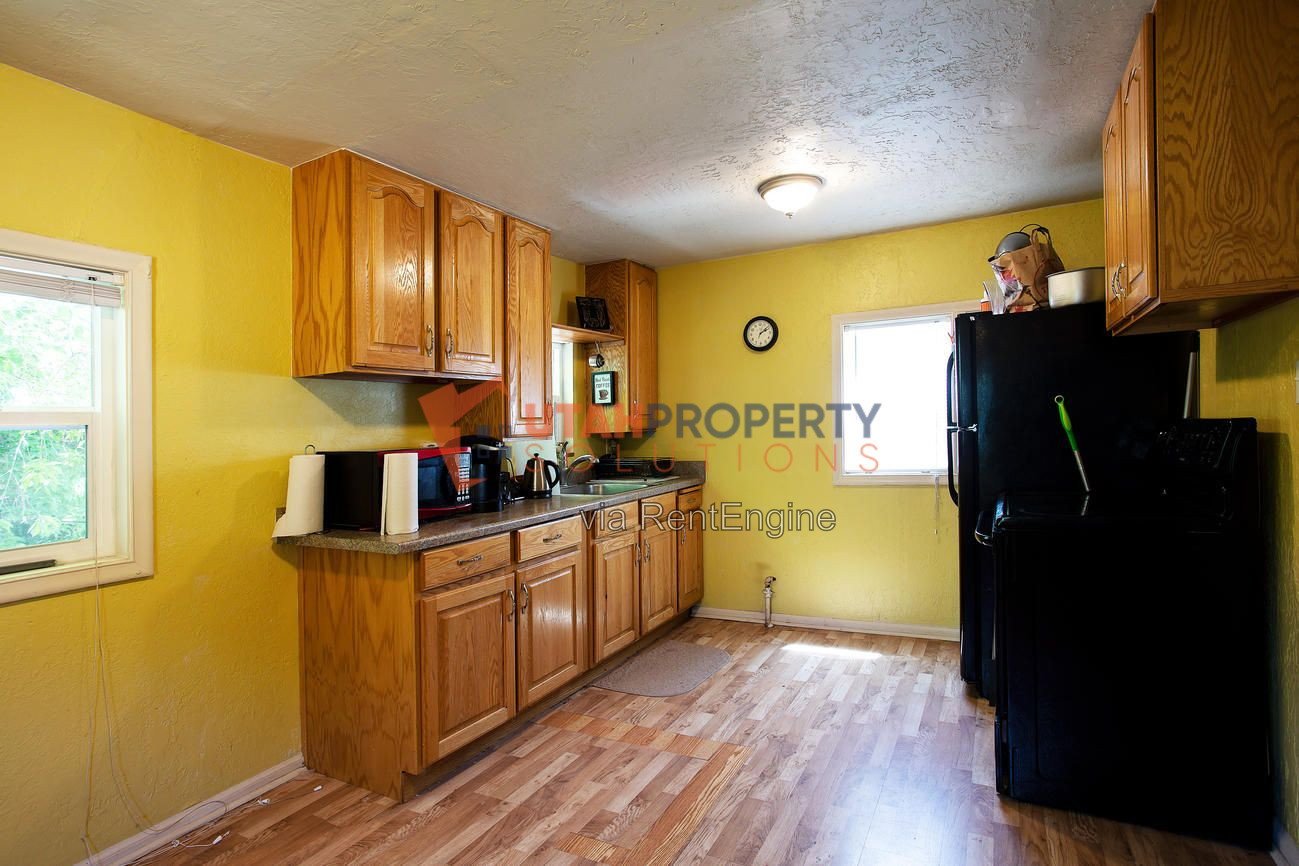 Beautiful Top Floor Apartment in Salt Lake! property image