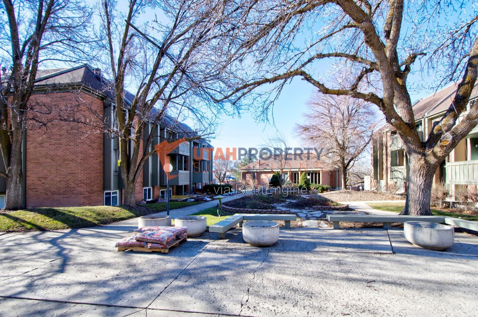 Pet-friendly Condo in Foothill! Bonus Flex Room Included! property image