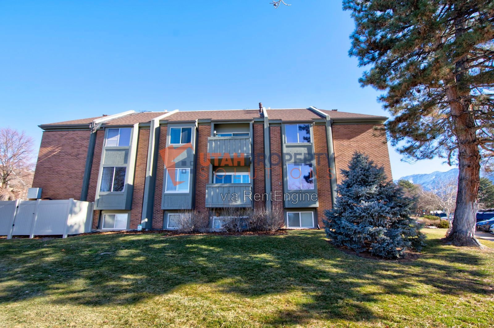 Pet-friendly Condo in Foothill! Bonus Flex Room Included! property image