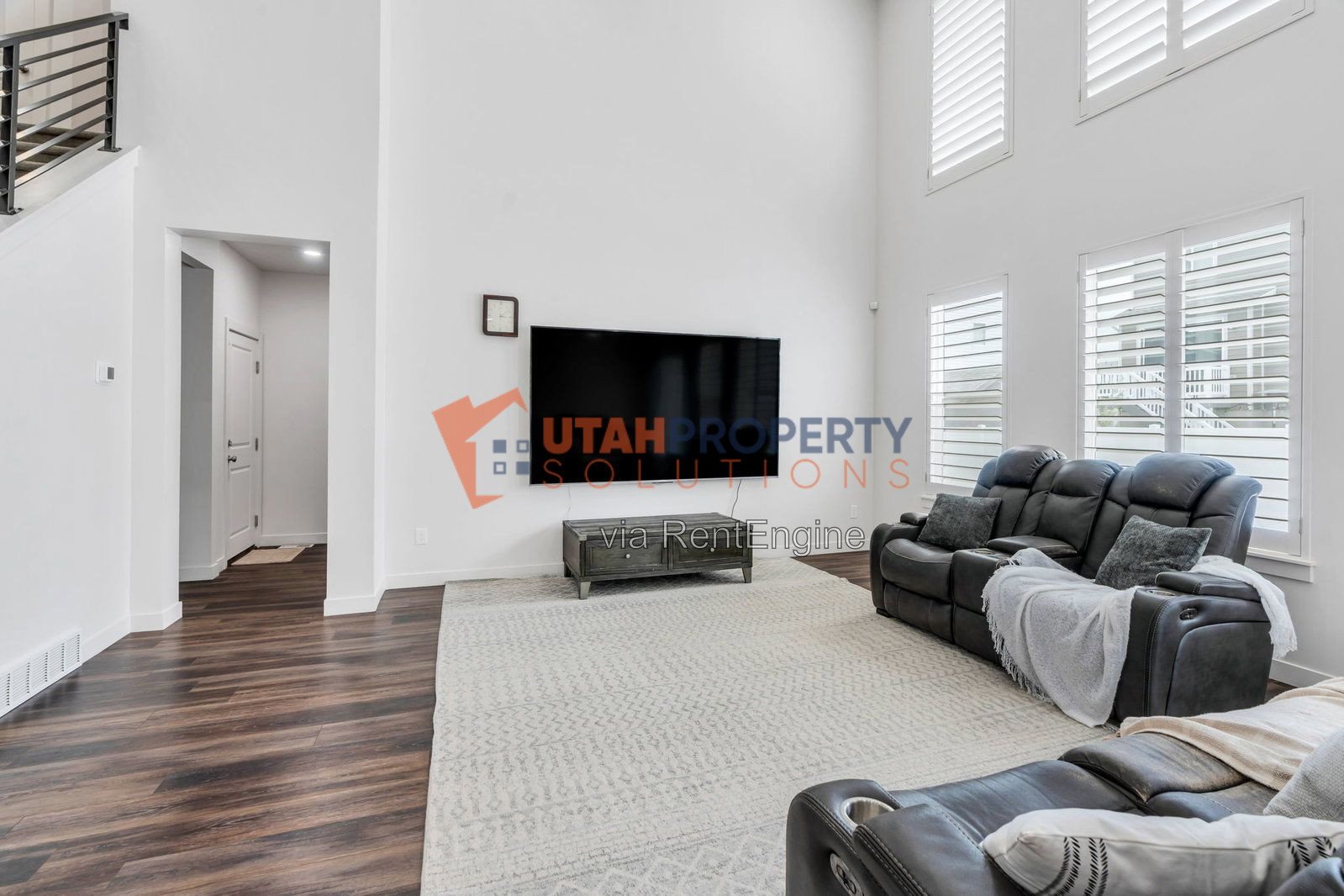 Gorgeous 5 Bedroom Single Family Home property image