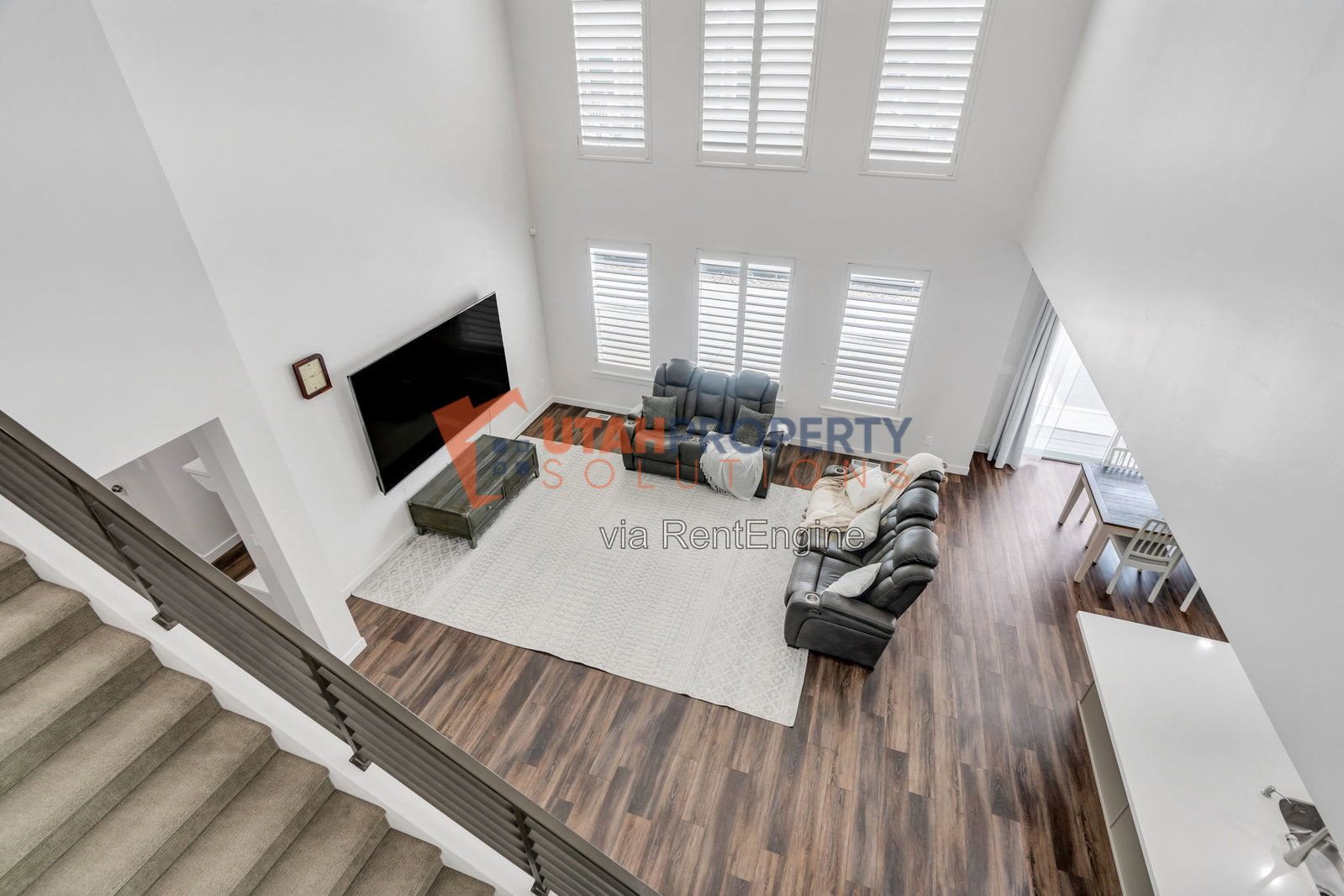 Gorgeous 5 Bedroom Single Family Home property image