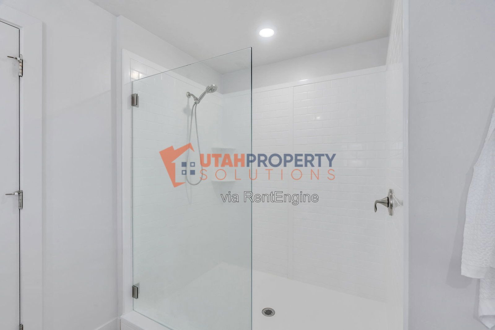Gorgeous 5 Bedroom Single Family Home property image