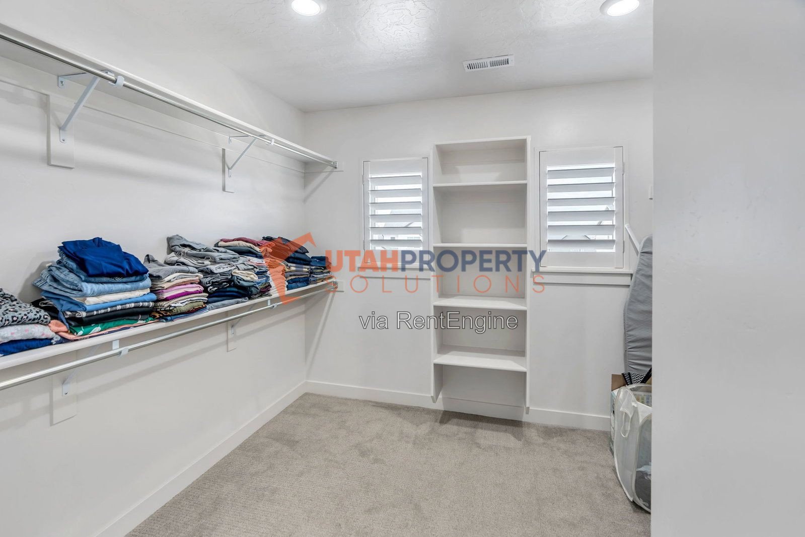 Gorgeous 5 Bedroom Single Family Home property image