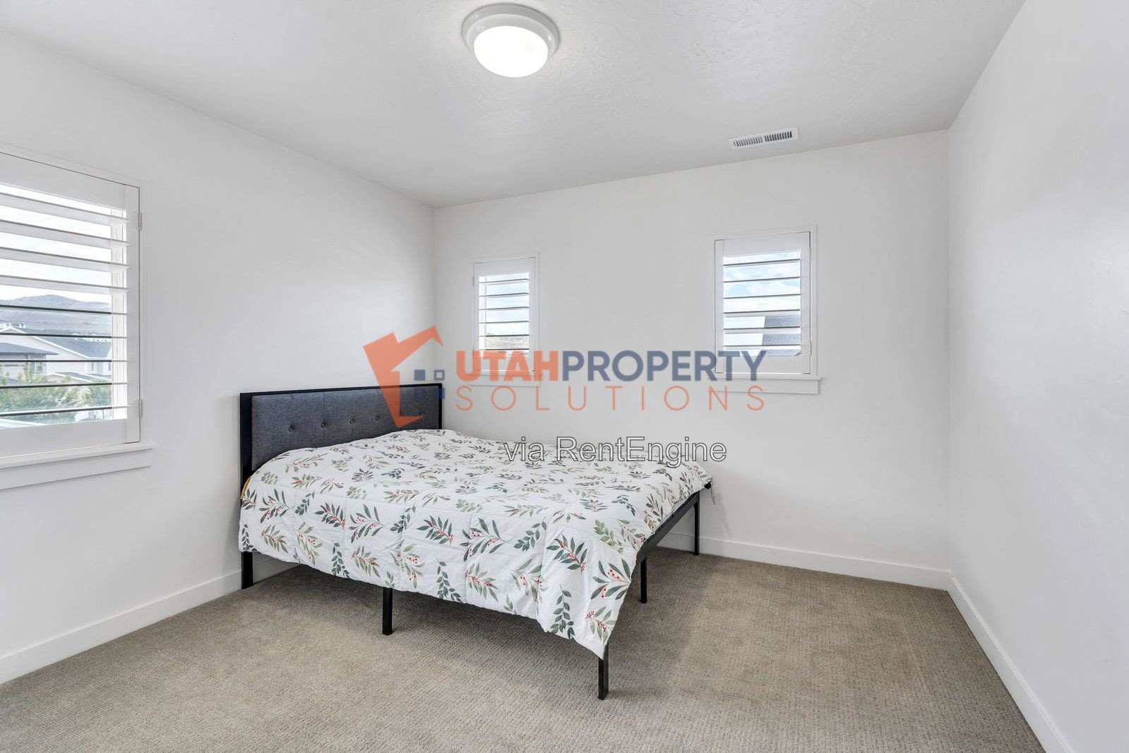 Gorgeous 5 Bedroom Single Family Home property image