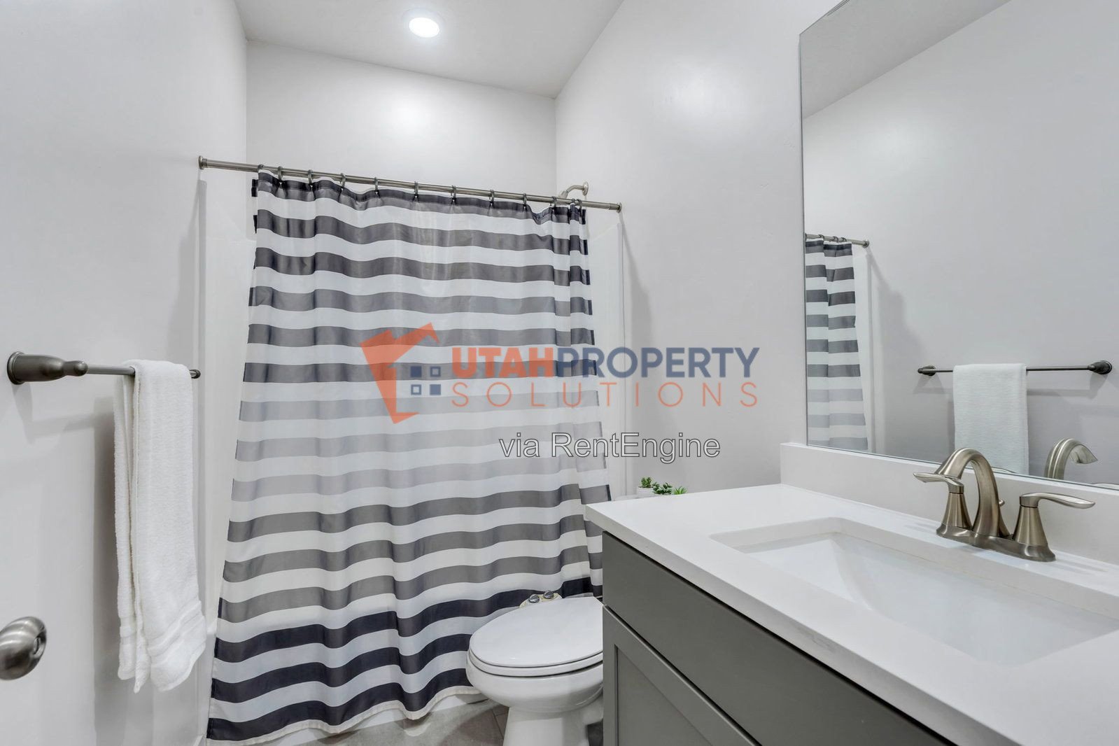 Gorgeous 5 Bedroom Single Family Home property image