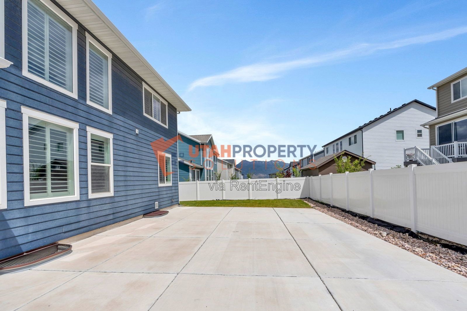 Gorgeous 5 Bedroom Single Family Home property image