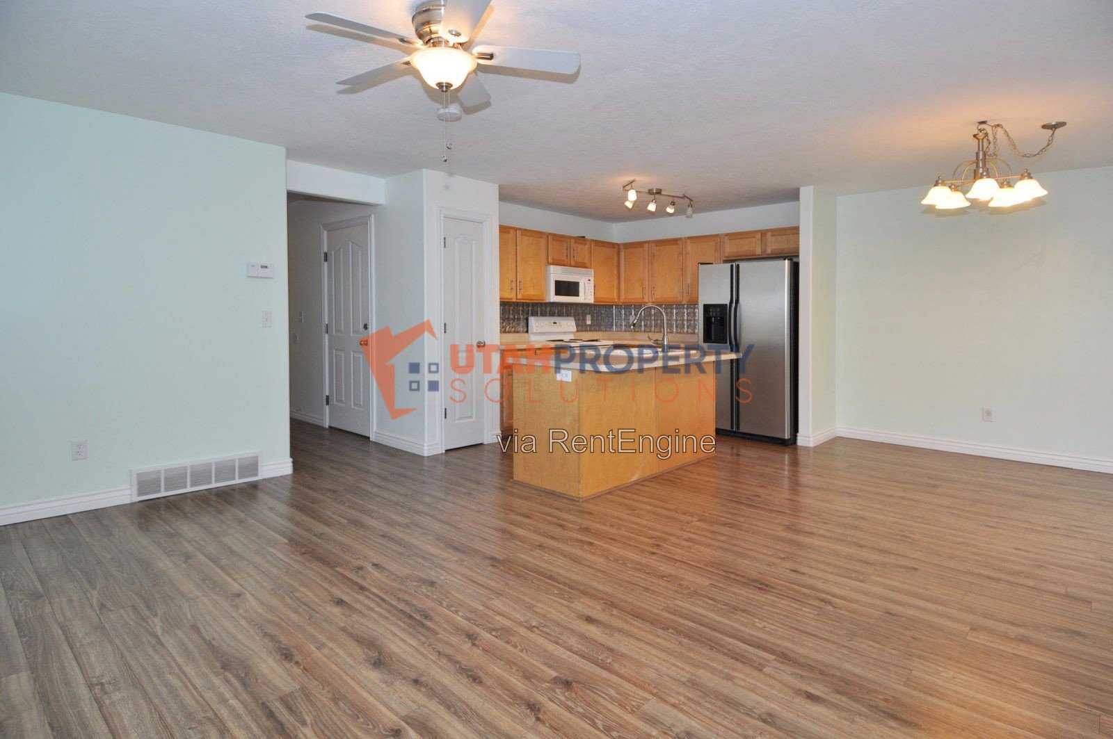 Pet Friendly Townhome in Murray! property image