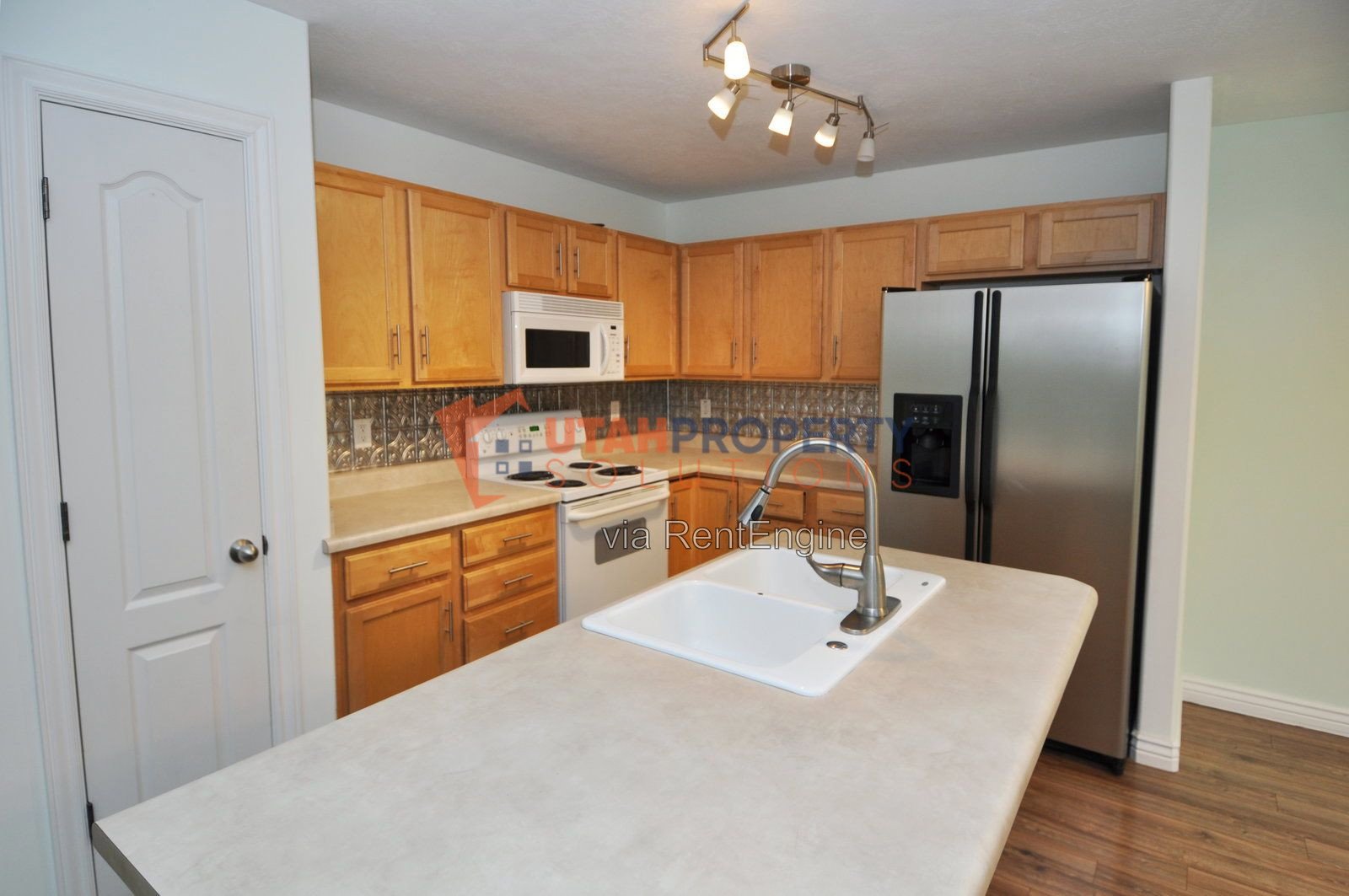 Pet Friendly Townhome in Murray! property image