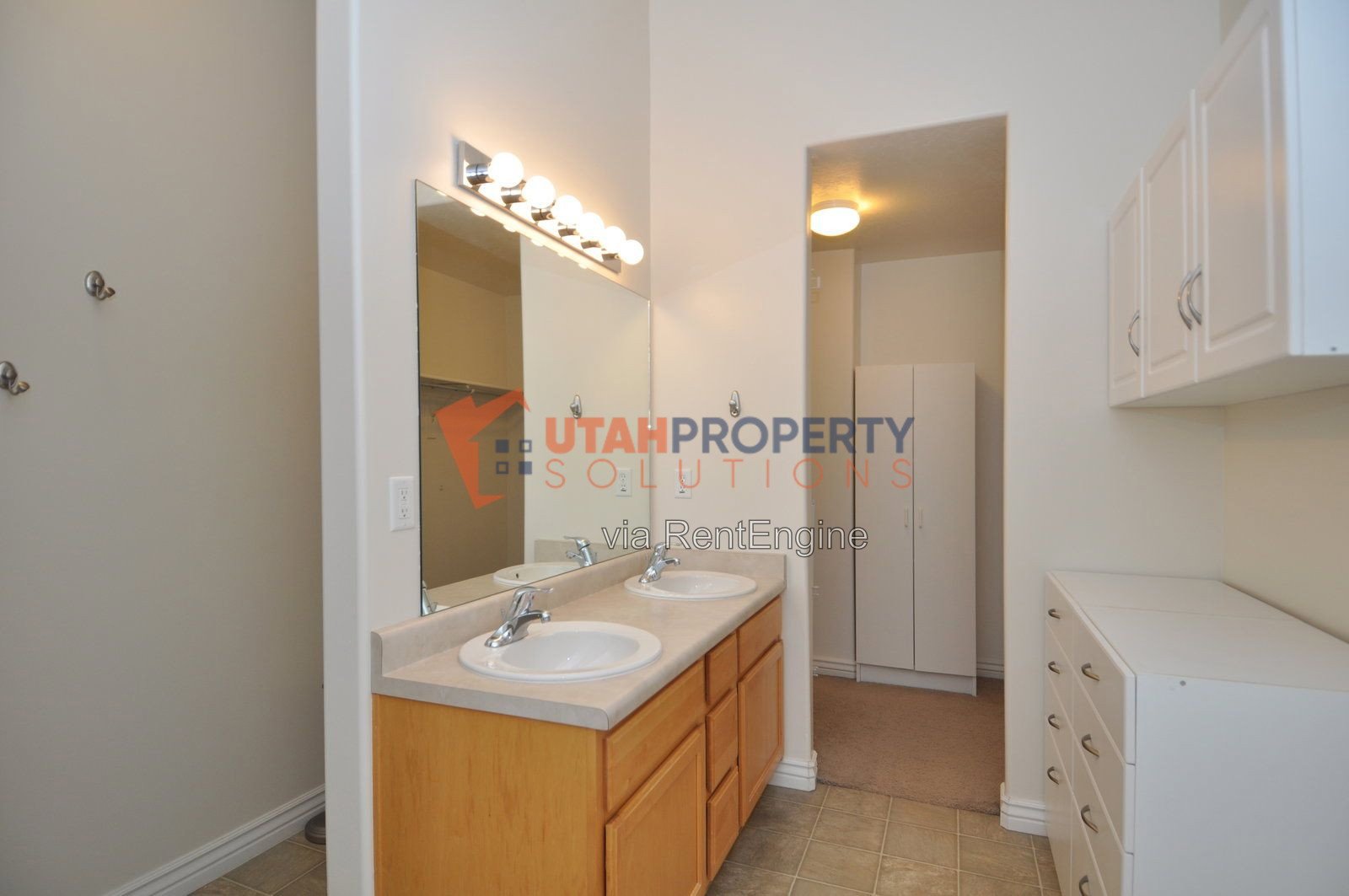 Pet Friendly Townhome in Murray! property image