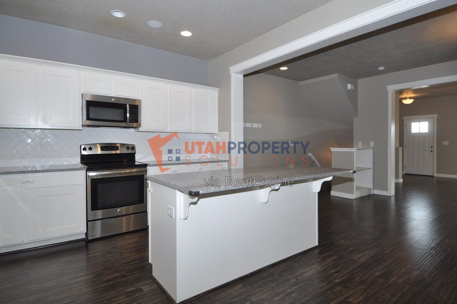 Modern Pet Friendly Townhome for Rent! property image